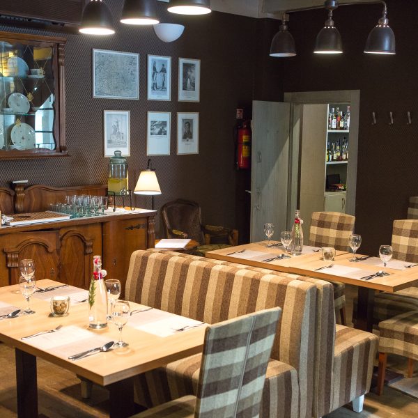 Serviruoti stalai Nykščio namų restorane